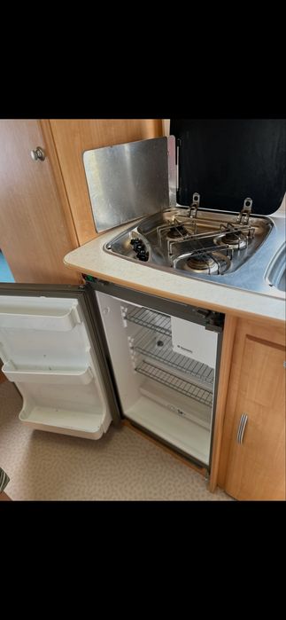 Sprzedam Przyczepę kempingowa 6-cio osobowa DMC1200kg STERCKEMAN 470PE