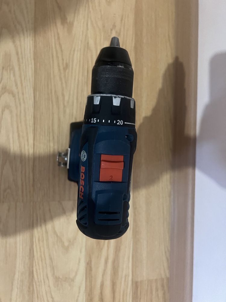 Продам шуруповерт BOSCH 18v-28