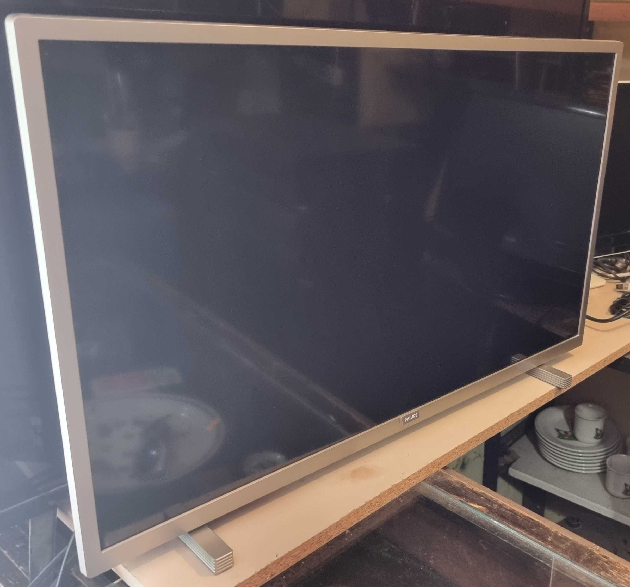 TV Led Philips 32 cale + pilot - Komis Wadowice