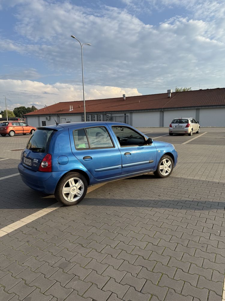 Samochod Renault Clio 2