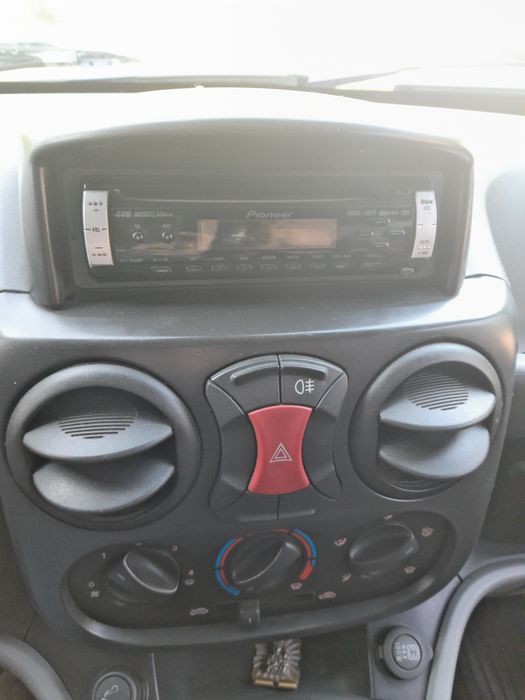 Продам Fiat Doblo 1,3 мультиджет