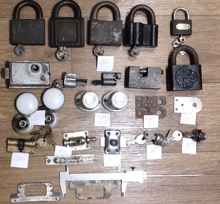 Замок навесной, врезной, к ящику, сердцевина, ручки к двери, шпингалет