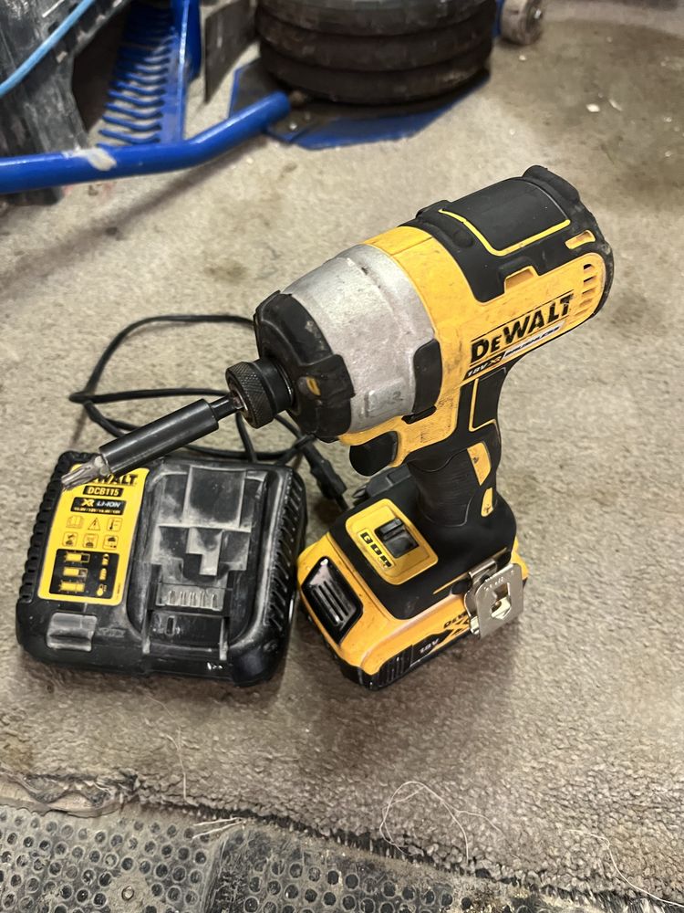 Zakretarka dewalt 18v bezszczotkowa