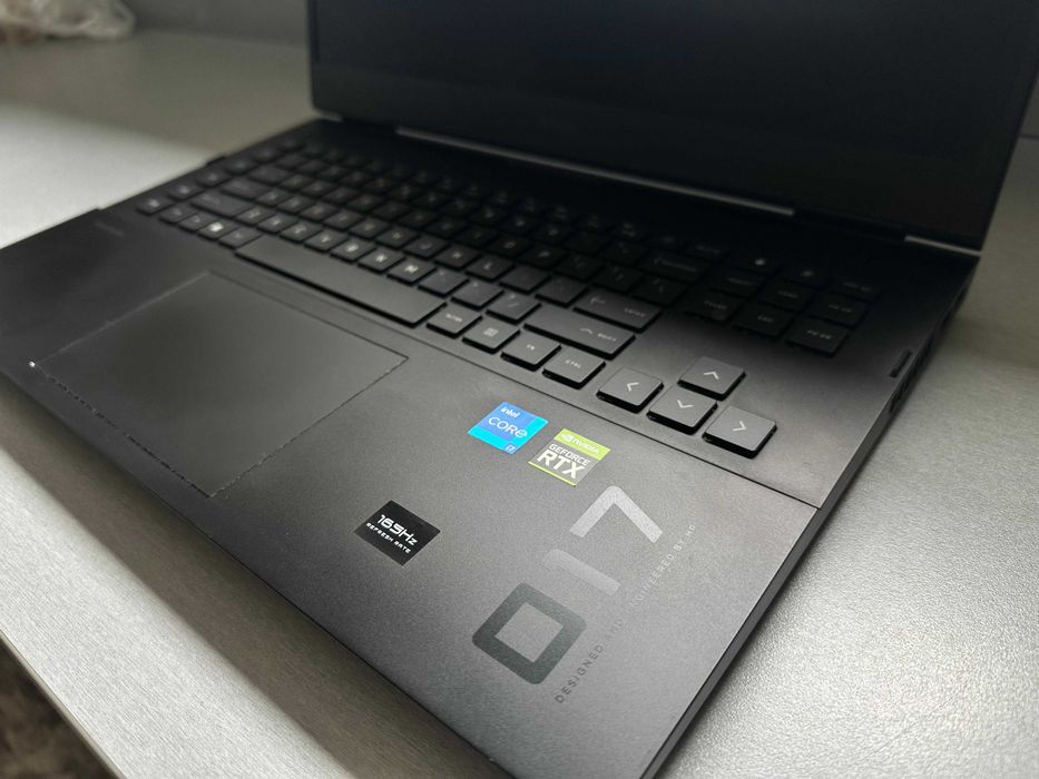 HP OMEN 17 i7-12700H/32GB/1TB RTX3070Ti 165Hz