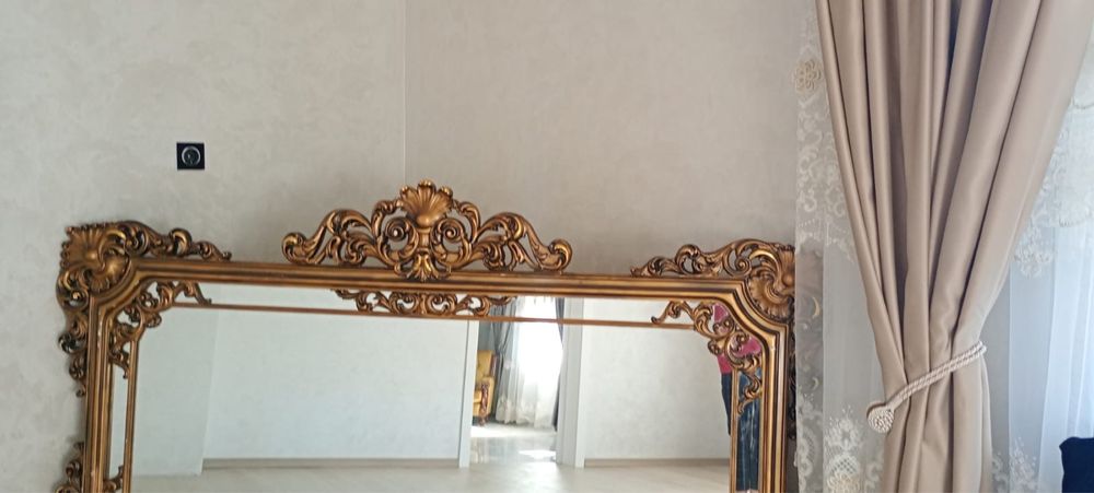 Продається дзеркало старовинне широна 2м. Висота 120 деталі по телефон