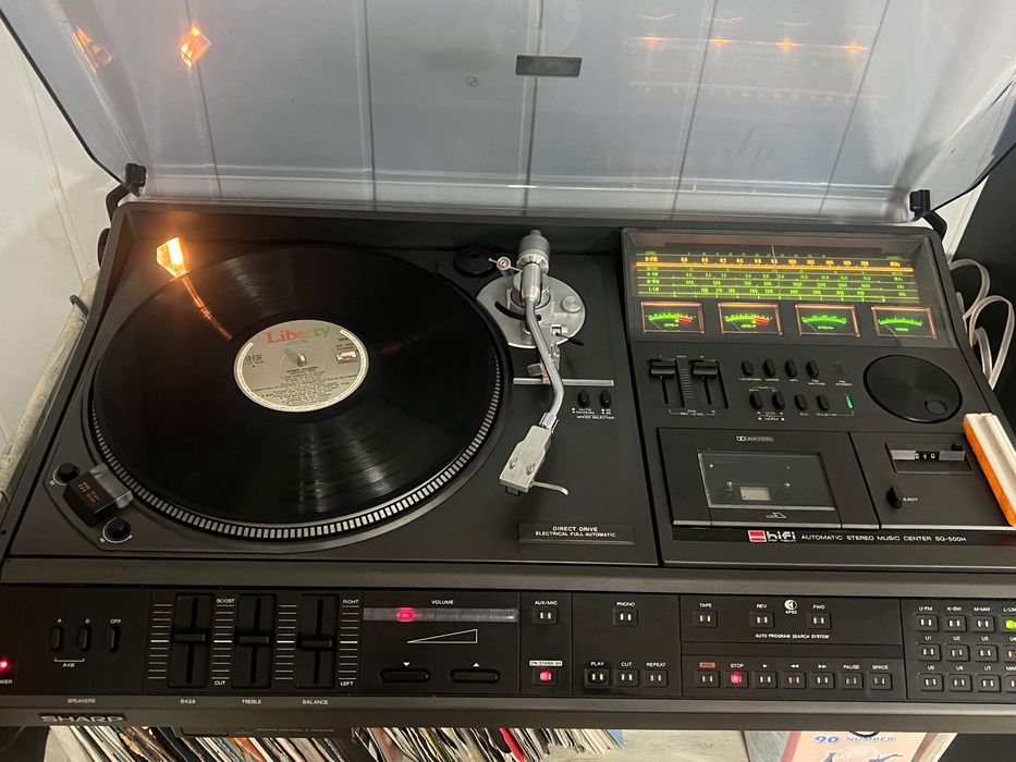 Aparelho música Sharp