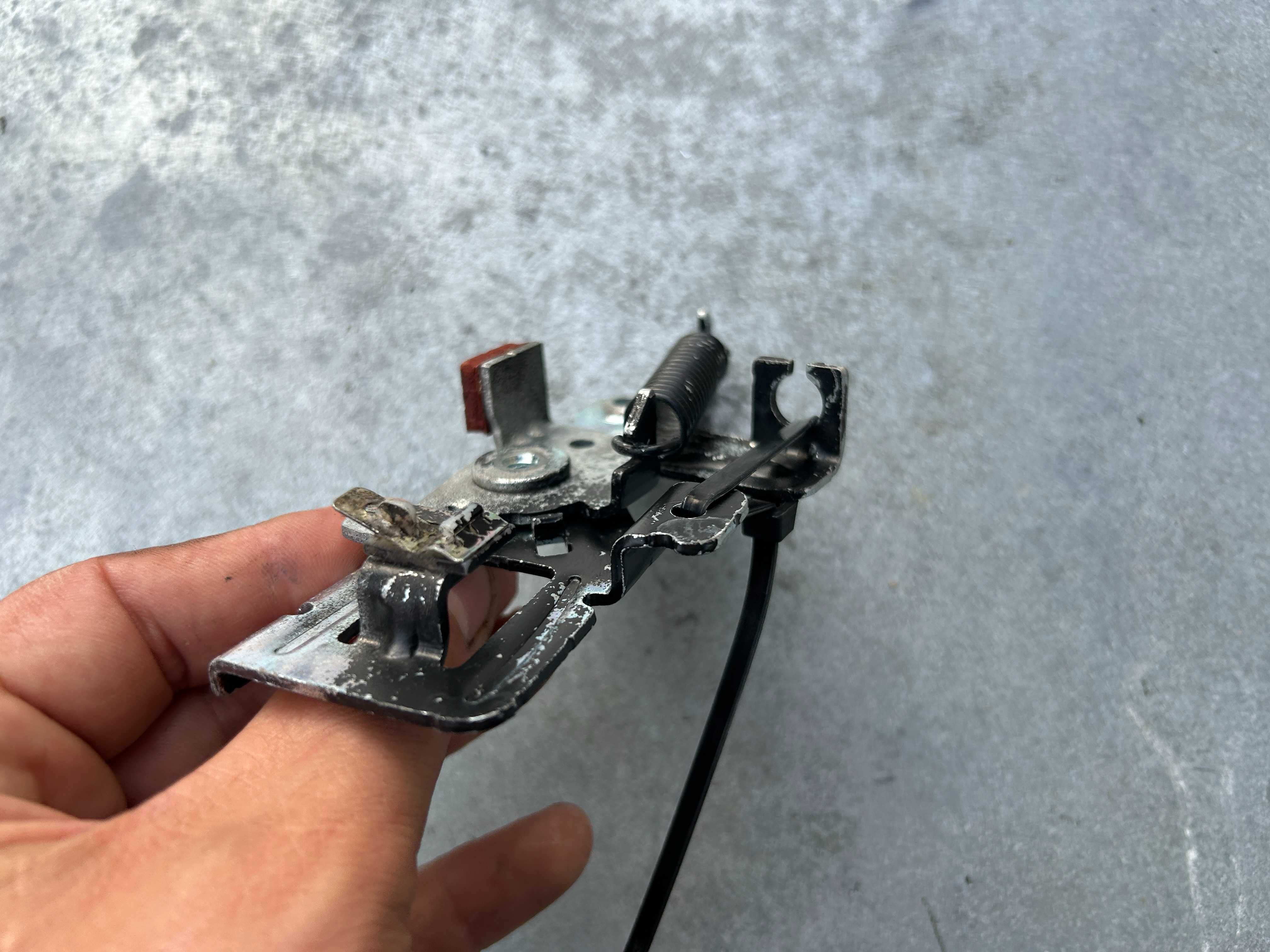 Hamulec bezpieczeństwa Briggs Stratton 625E 650E 675EX QUANTUM 190cm3