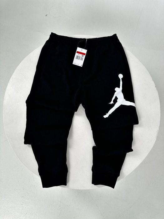 Костюм з принтом  Jordan, чоловічий 
-принт спереди
- на микрофлисе

Р