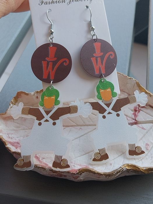 Brincos "Wonka" | compridos | coloridos | leves | Novos.