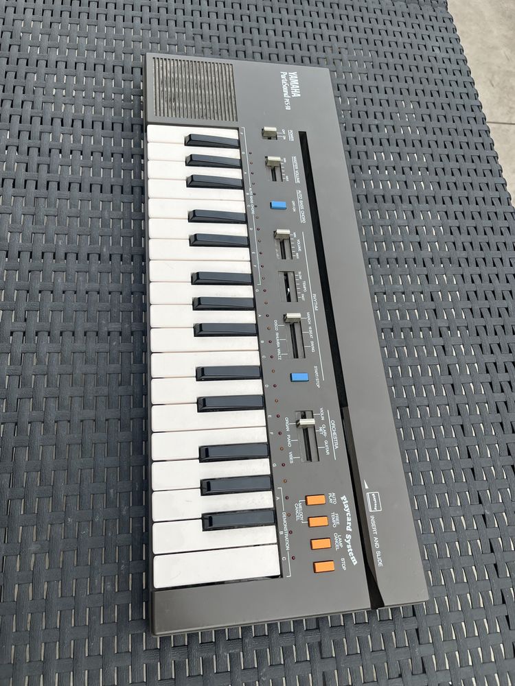 Yamaha PCS 30 keyboard vintage organy syntezator