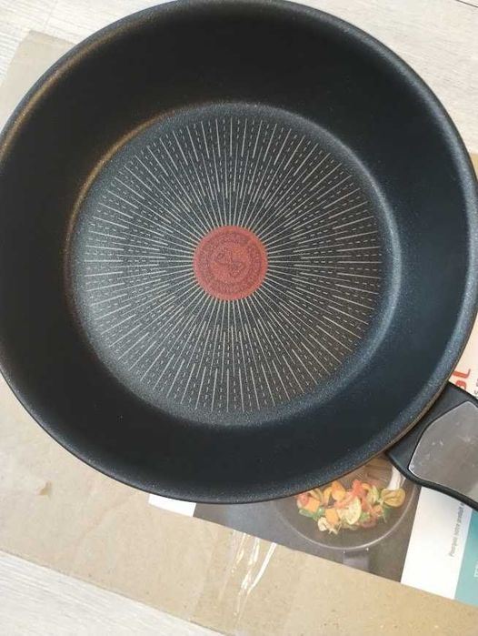 Patelnia Tefal Premium nieprzywierająca 24 cm wszystkie kuchenki