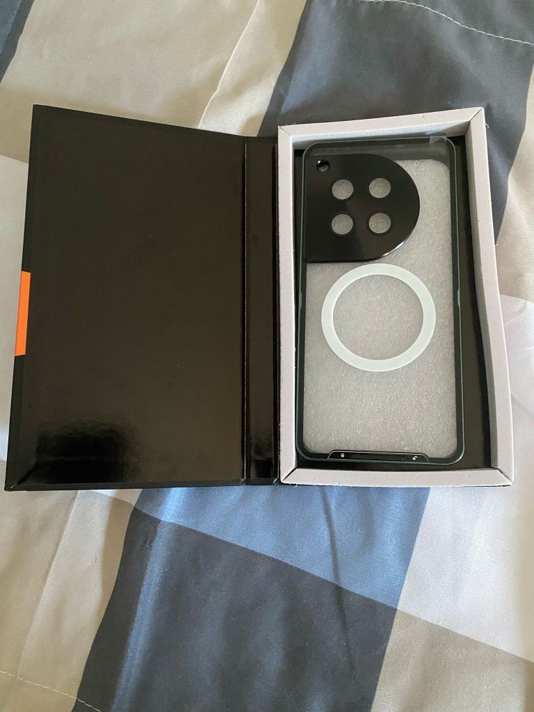 Capa One plus 13