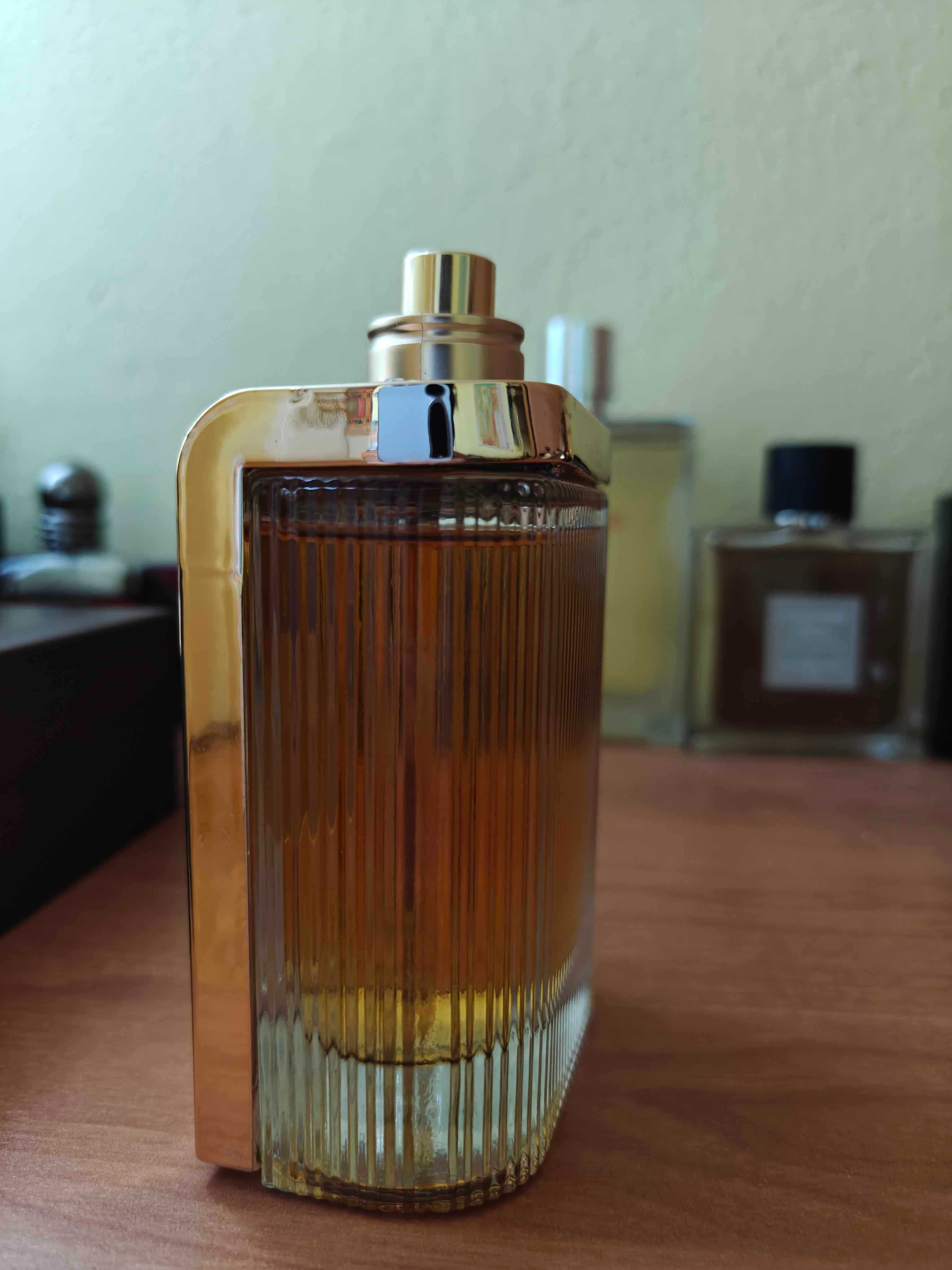 Lattafa The Kingdom woda perfumowana z małym ubytkiem