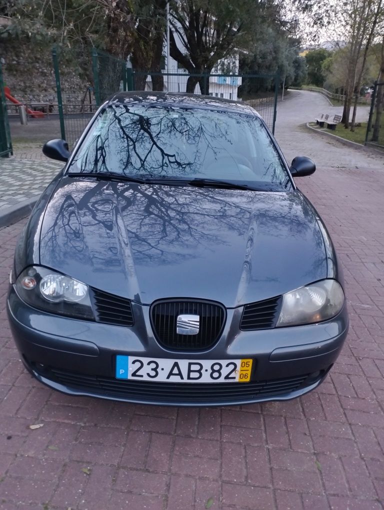 Vendo seat adisel 1,4 TDI carro muito económico