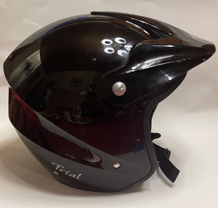 Capacete Nau em bom estado de conservação