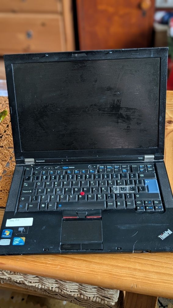 Sprzedam  4 komputery i dwa monitory
