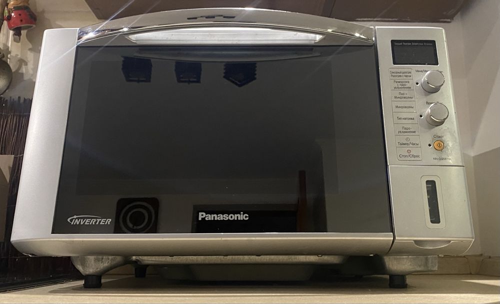Микроволновка в очень хорошем состоянии.