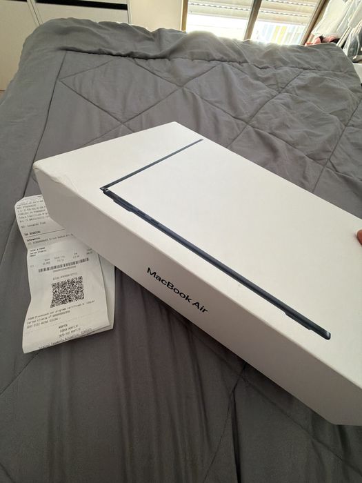 Macbook Air M2 - Selado com factura