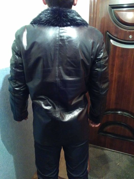 Удлиненная дубленка из натуральной кожи и меха овчины. Воротник норка.