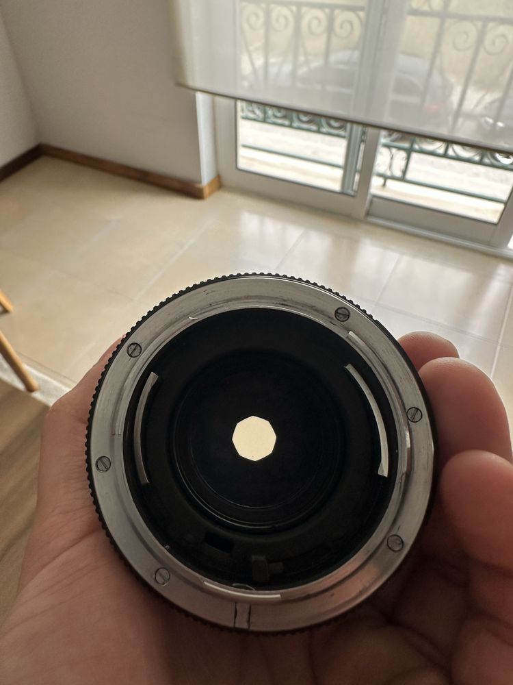 Leica R5 muito bem estimada + Lentes Elmarit R 35 mm e 135 mm