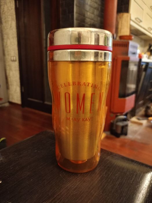 Термокружка  Mary Kay