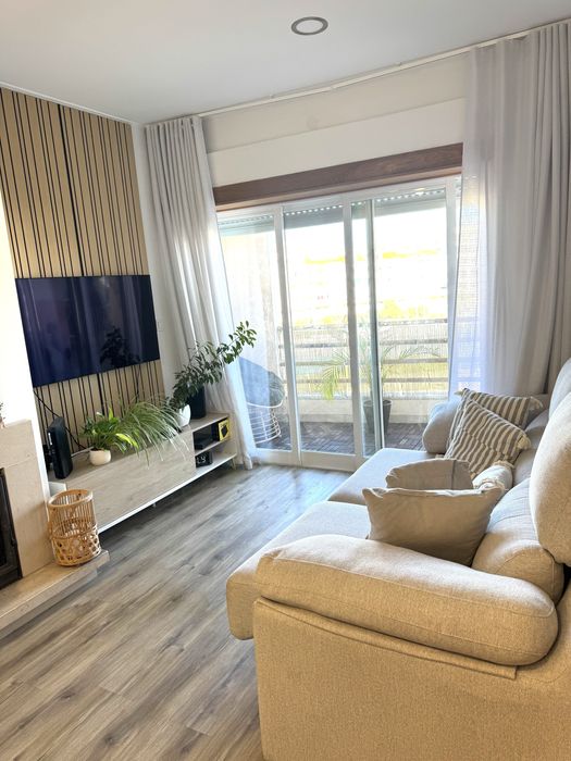 Oportunidade - T1 totalmente remodelado na Quinta do Texugo