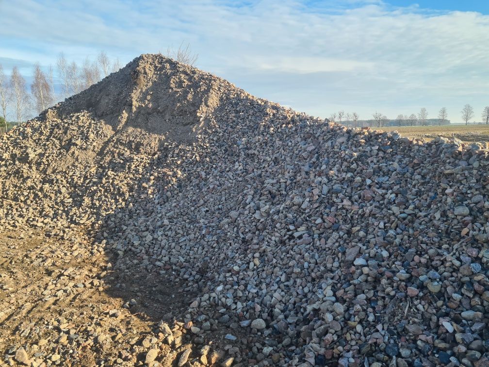 Ziemia ogrodowa, czarnoziem transport piasek żwir tluczeń