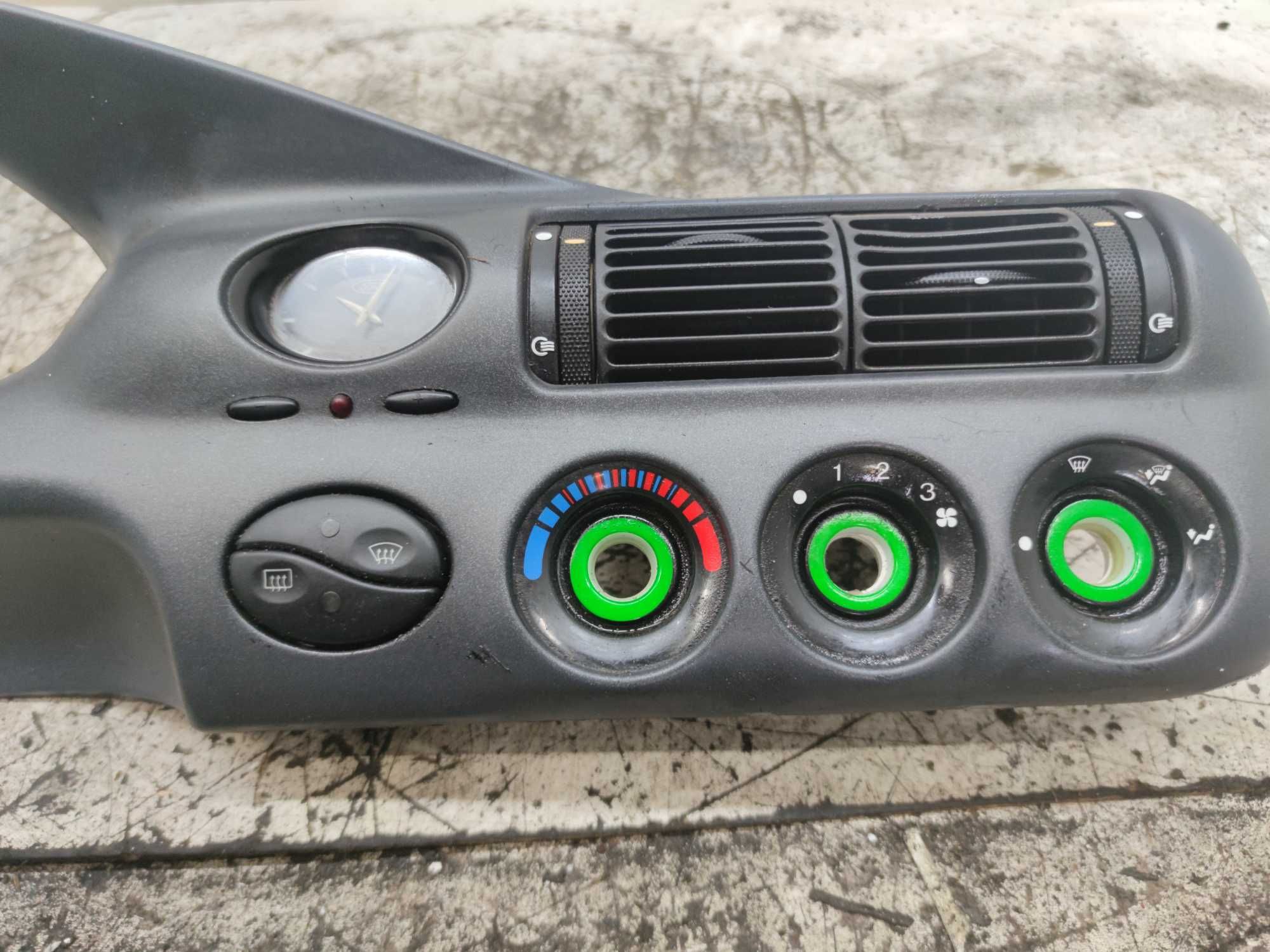 Ford Eskort 91-00 Panel Obudowa Licznika