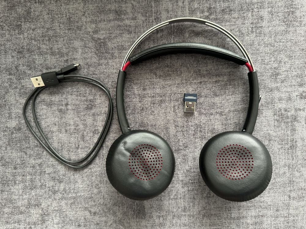 Headset Poly Voyager Focus UC B825/BT700
