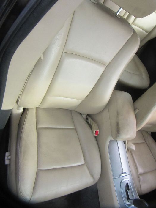 KANAPA FOTELE BOCZKI SKÓRA 7 OSÓB Subaru Tribeca 2007 Wszystkie części