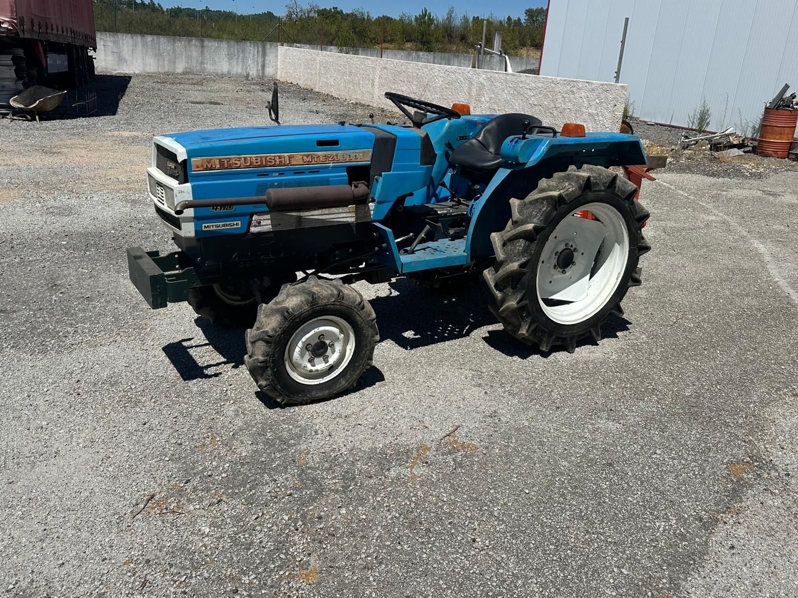 Mini Trator Agrícola