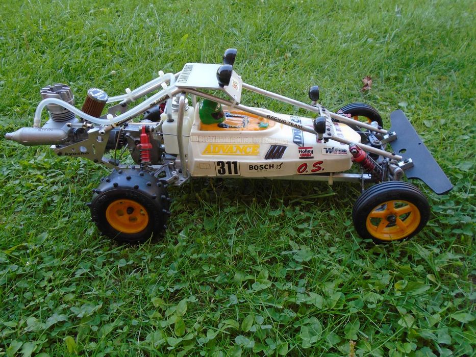 KYOSHO ADVANCE  Buggy 2WD 1:10 Vintage Nitro Spalinowy Model RC