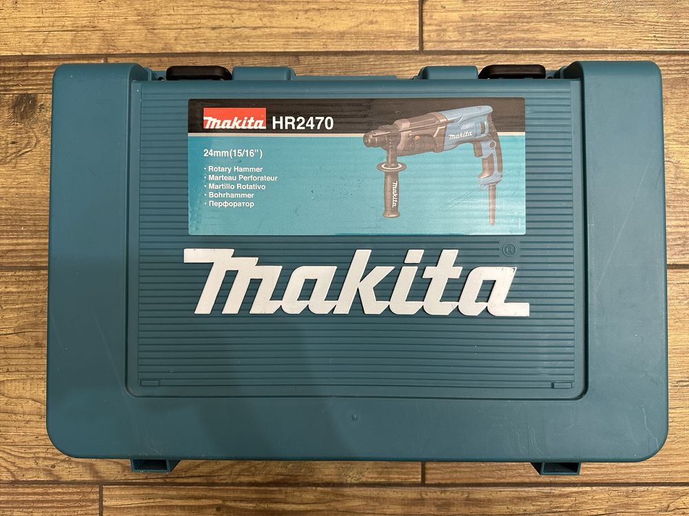 Młotowiertarka udarowa Makita HR2470 w zestawie z walizką - 2023r.