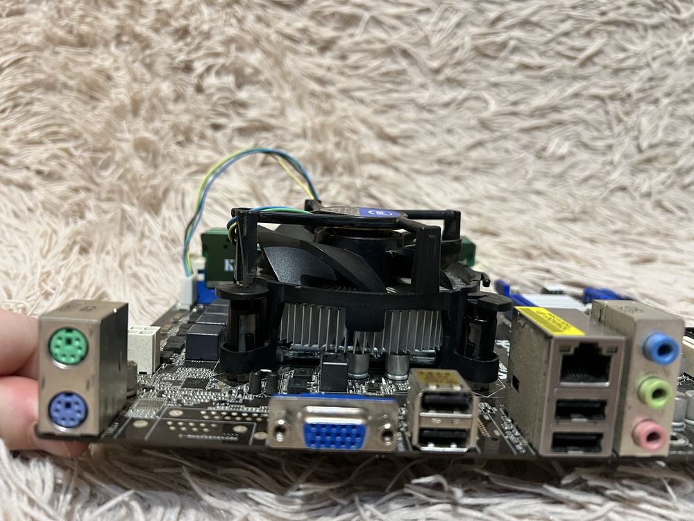 Комплект AsRock, Pentium G2030 3.0 Ghz, 4gb ddr3