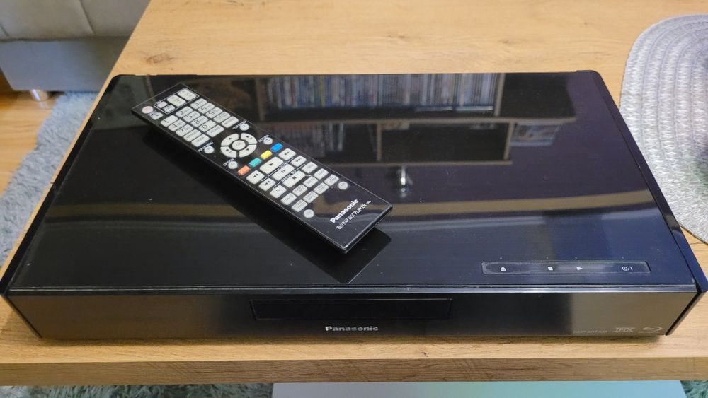 Odtwarzacz blu ray Panasonic BDT700