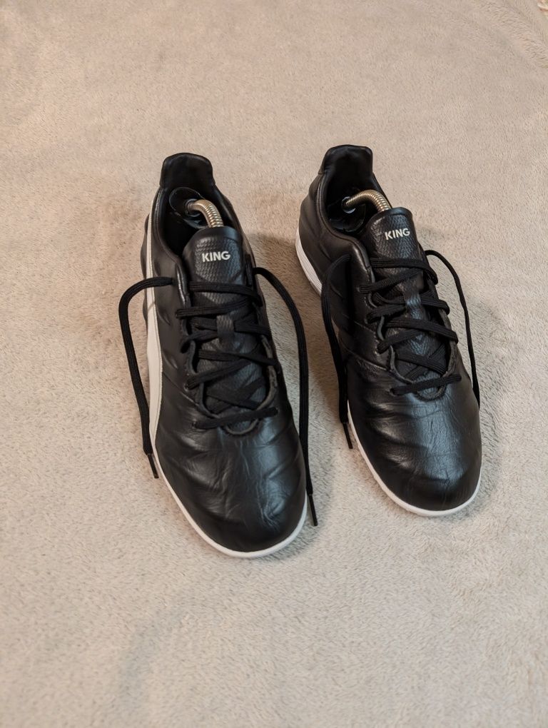 Футзалки 39-40 р. 25.5-25 см  Puma King