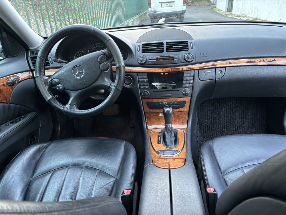 Mercedes-Benz E 220 CDI Automático NACIONAL/IUC antigo