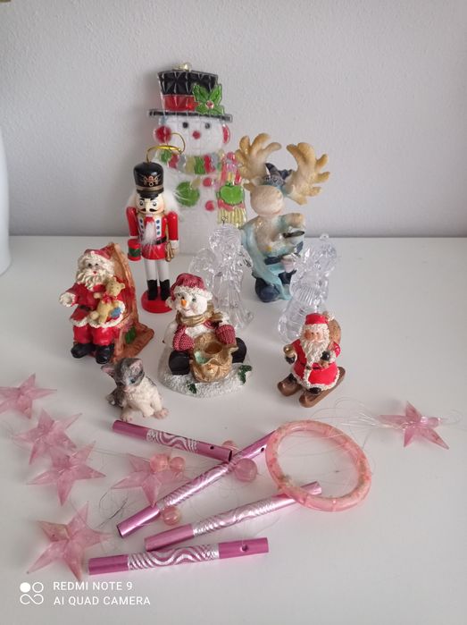 Ozdoby świąteczne figurka Mikołaj bałwan aniołek