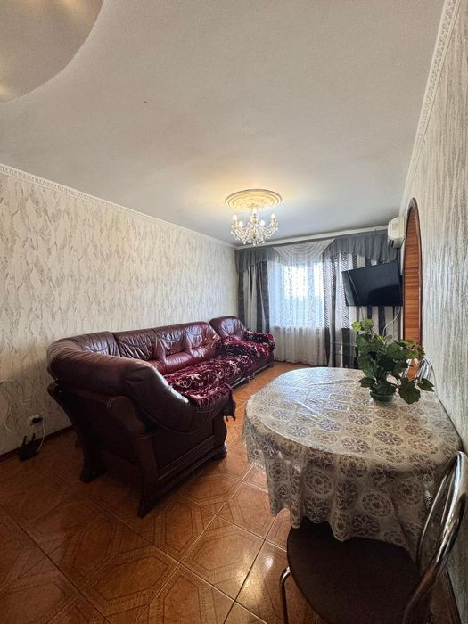 Продам трёхкомнатную квартиру студию.