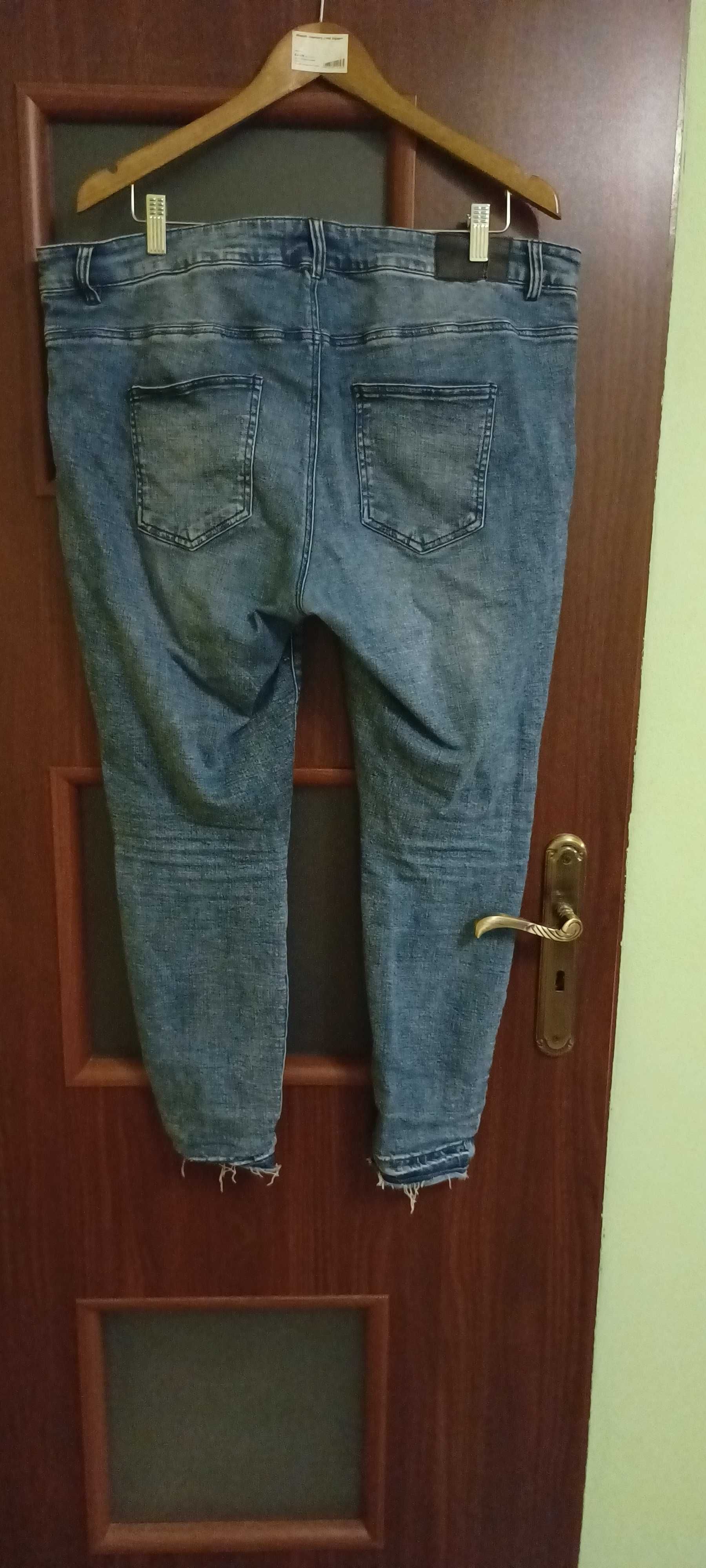 Nowe jeansy pusch up