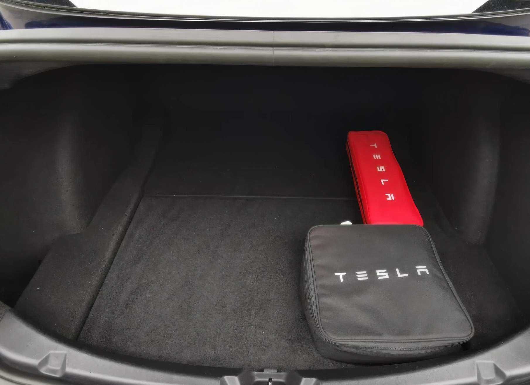 Tesla Model 3 2019