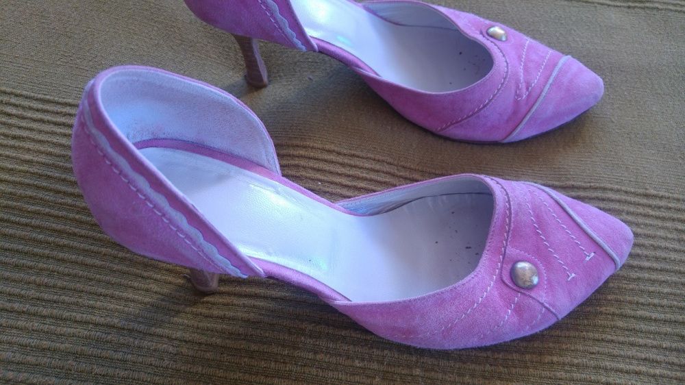 Sapatos de cerimónia cor-de-rosa claro