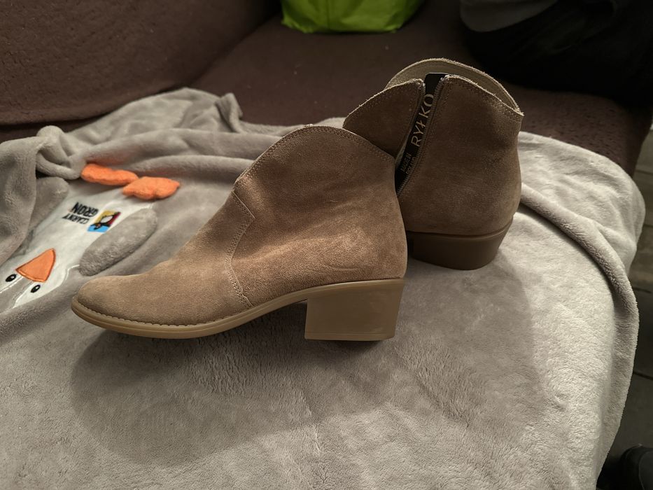 Buty botki Ryłko rozm 37 zimowe zamsz