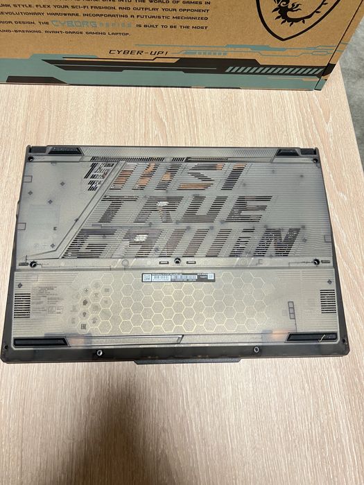 Игровой ноутбук!MSI Cyborg 15(RTX4060)