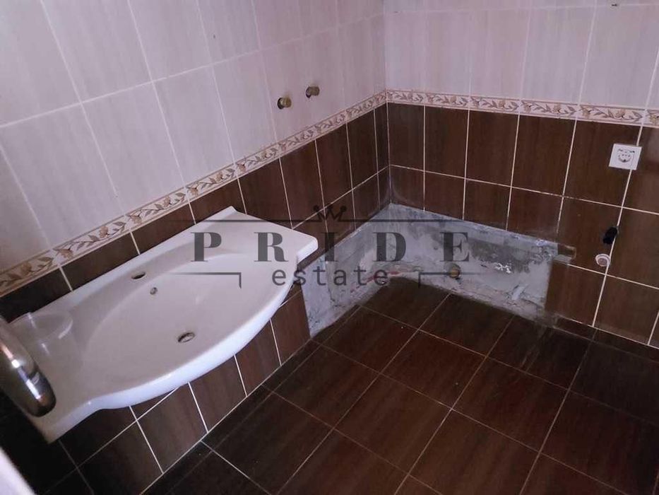 Простора 2 кімнатна квартира 63.5 кв.м  Троещина! Лисківська