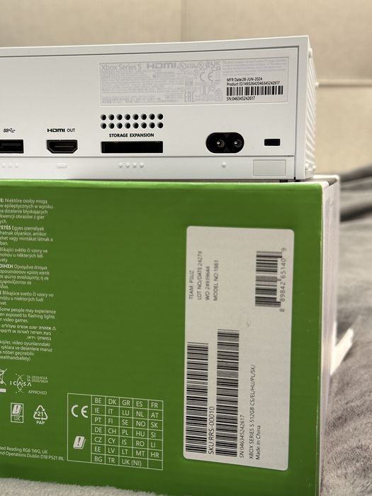 Xbox Series S 2 геймпади 512Гб