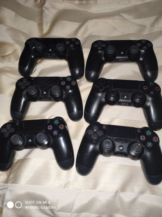 Kontroler Pad PS4 DualShock 4 Jet Black V2 - CUH-ZCT2E
Open Icon