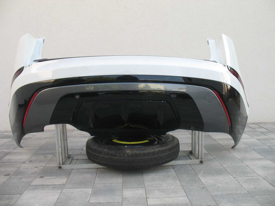 Range Rover Velar zderzak tył kompletny z czujnikami i wiązkami