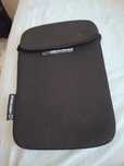 Czarne etui na tablet