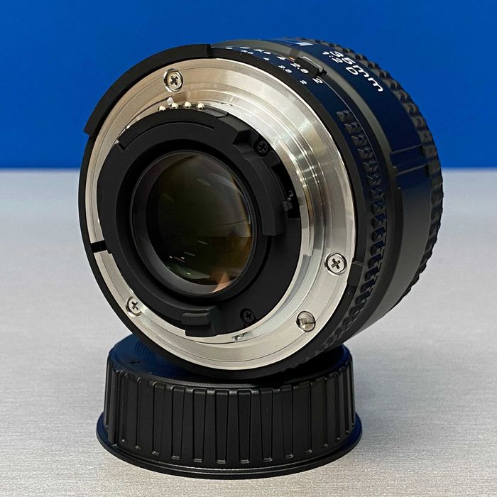 Nikon AF Nikkor 35mm f/2 D (NOVA - 3 ANOS DE GARANTIA)